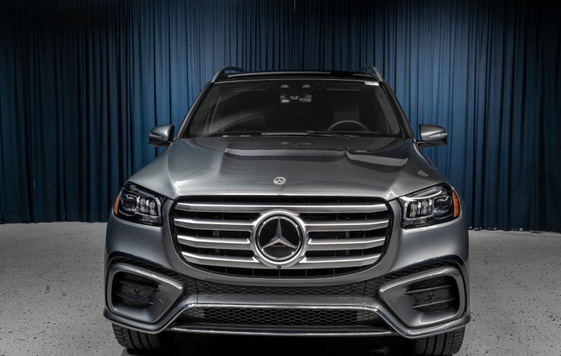 Certified 2025 Mercedes-Benz GLS 450 4MATIC image 2