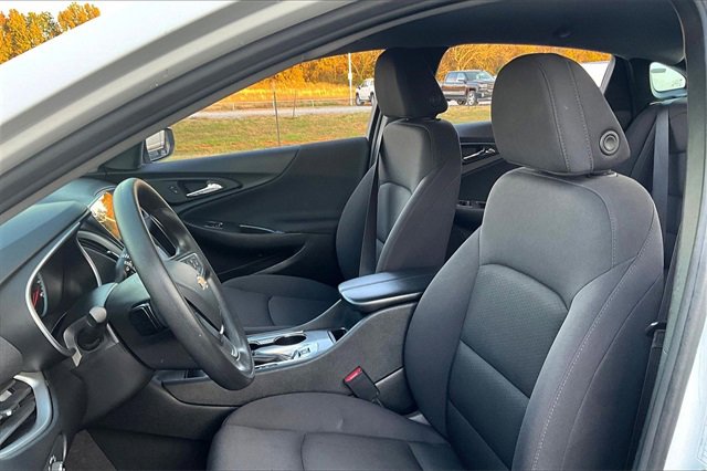 Used 2023 Chevrolet Malibu LT image 21