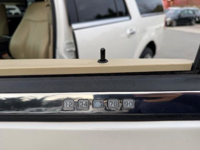 Used 2017 Lincoln Navigator L Reserve AWD/4WD image 16