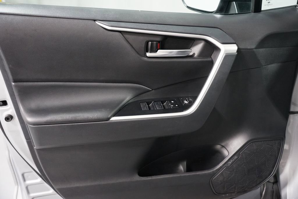 Certified 2024 Toyota RAV4 XLE image 30