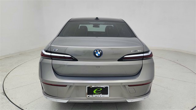 Used 2025 BMW i7 eDrive50 image 5