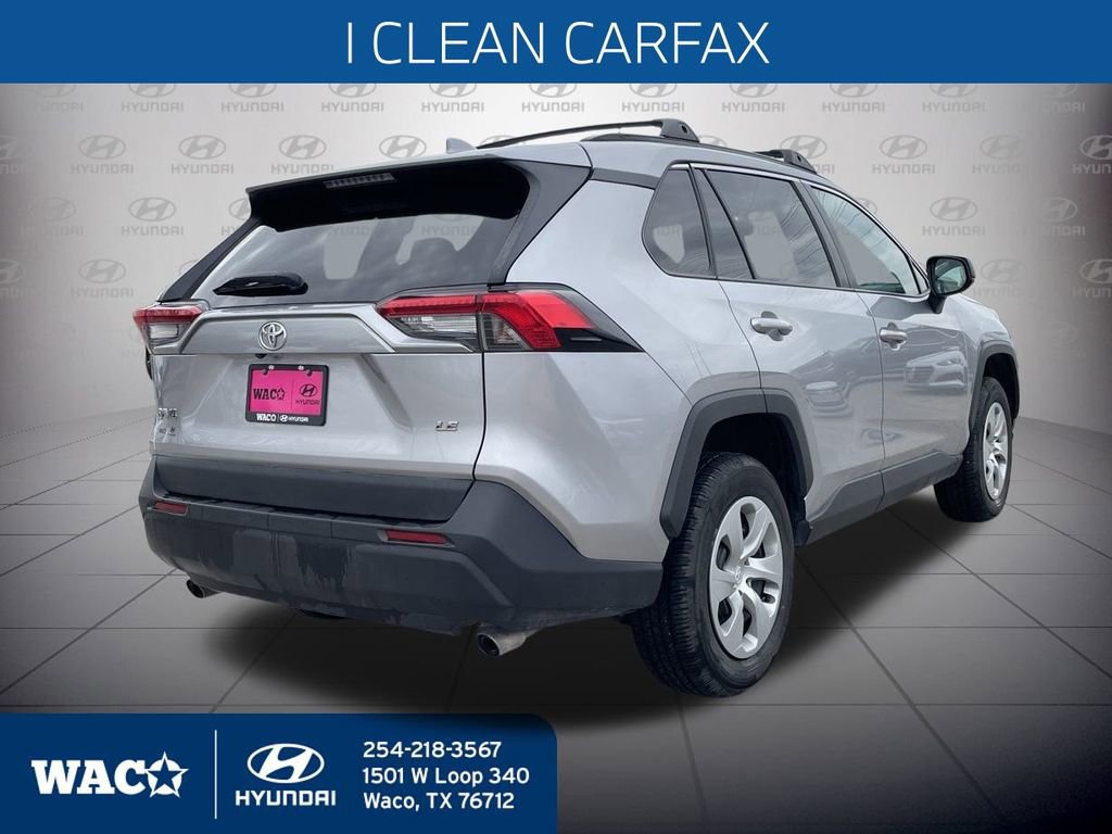 Used 2019 Toyota RAV4 LE image 12