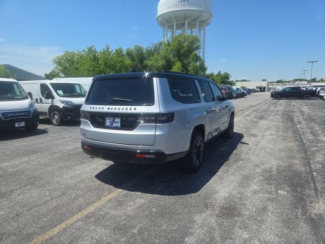 Used 2025 Jeep Grand Wagoneer L Series III w/ Rear Seat Video Group 1 AWD/4WD image 12