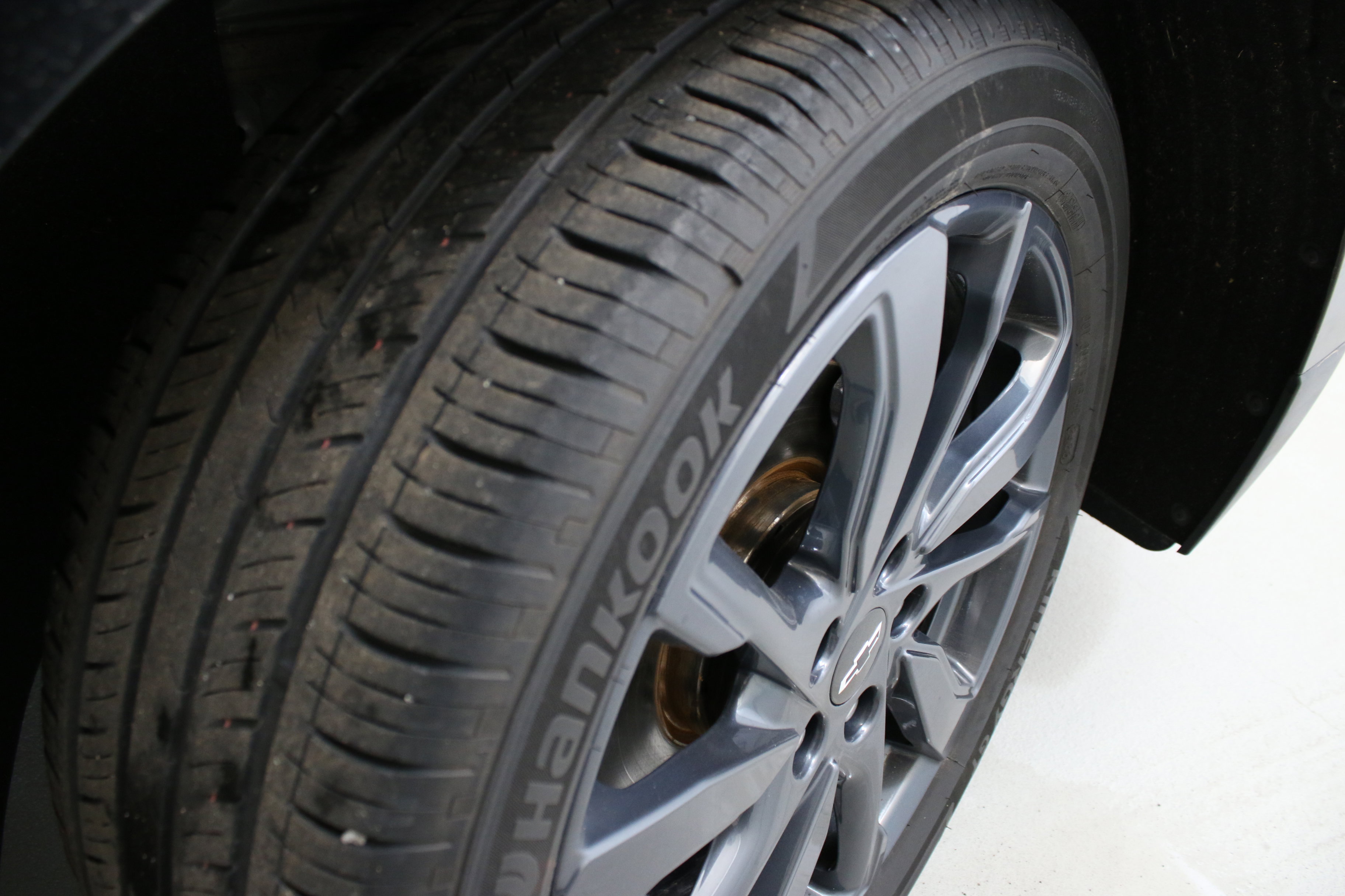 Used 2024 Chevrolet Equinox RS w/ LPO, Floor Liner Package FWD image 36