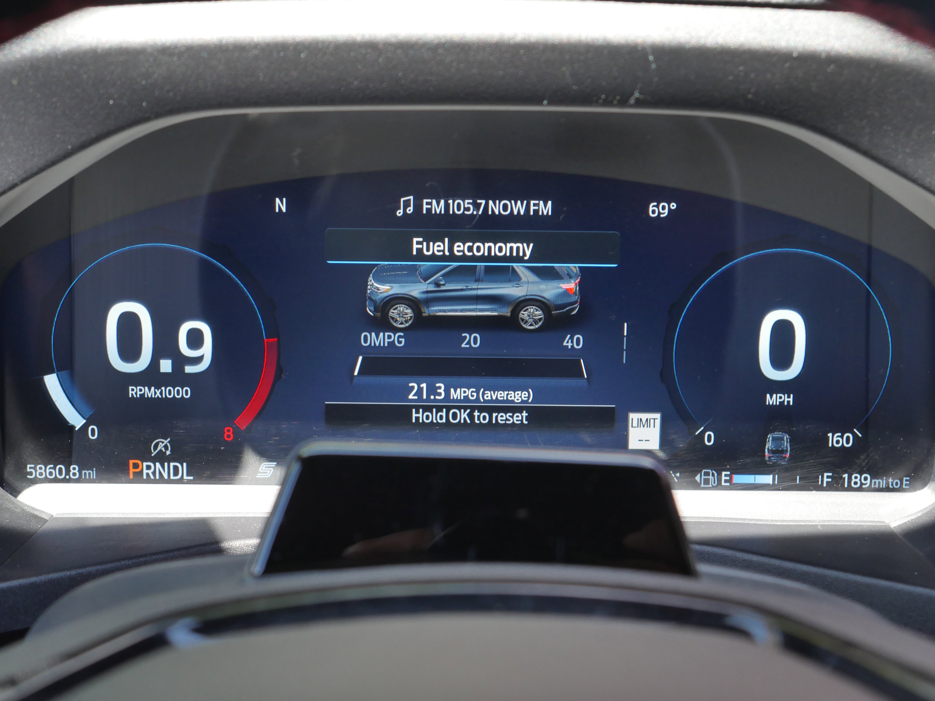Certified 2025 Ford Explorer ST-Line w/ Premium Package AWD/4WD image 8