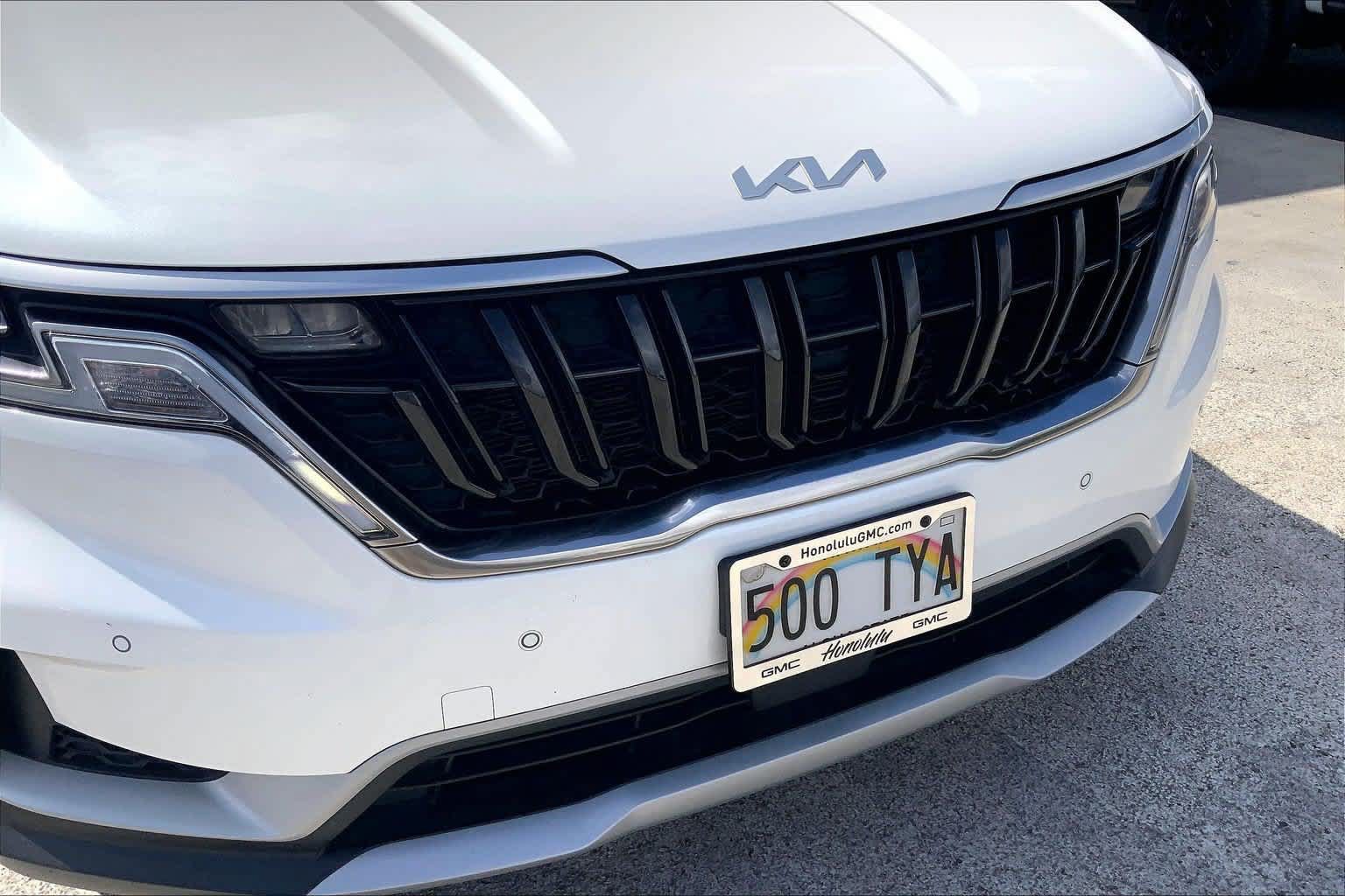 Used 2023 Kia Carnival EX FWD image 33