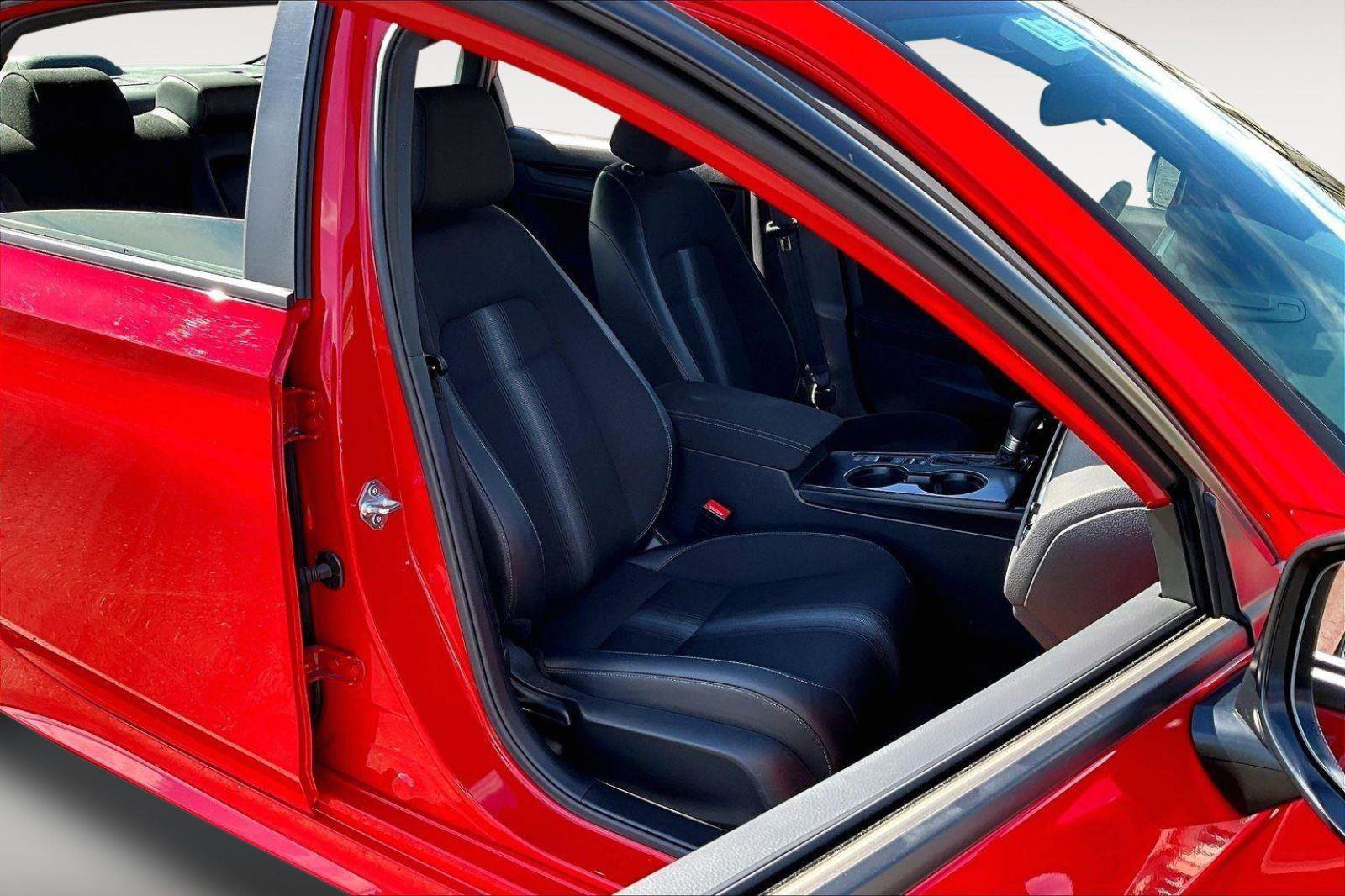 Used 2025 Honda Civic Sport image 7