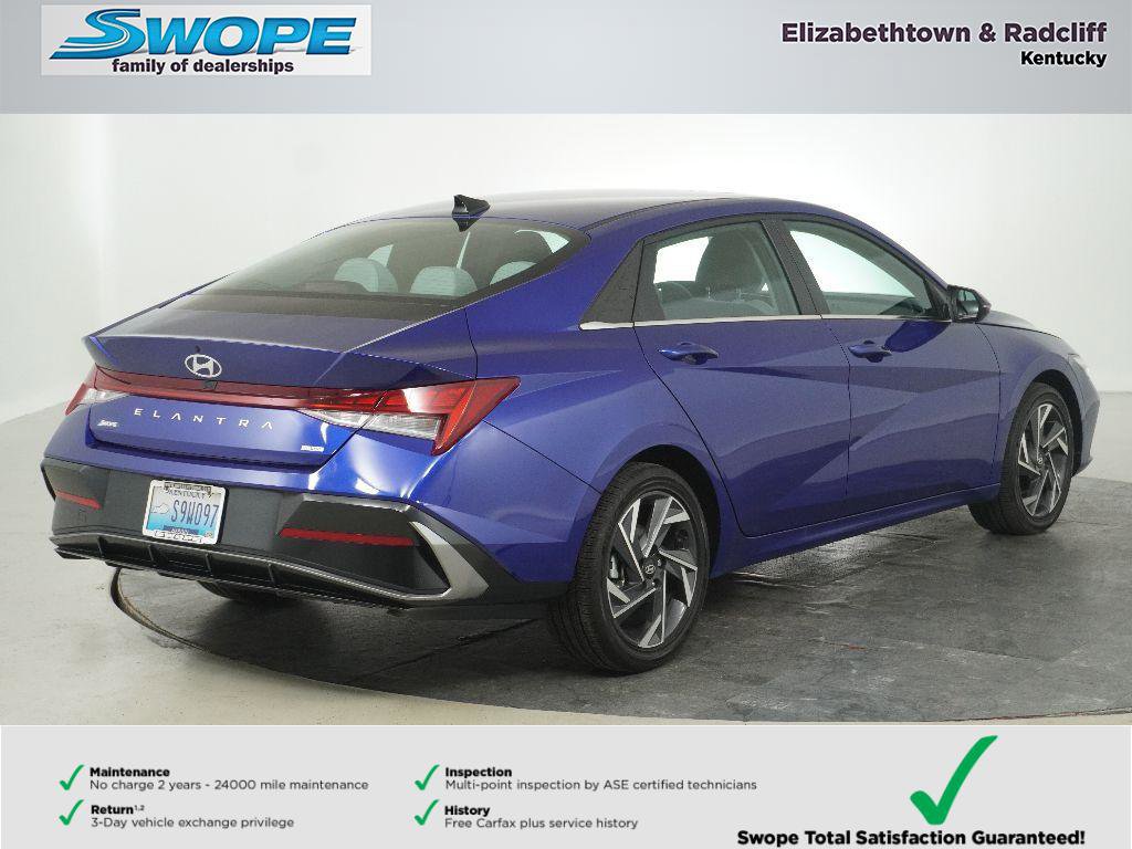 Certified 2025 Hyundai Elantra Limited image 3