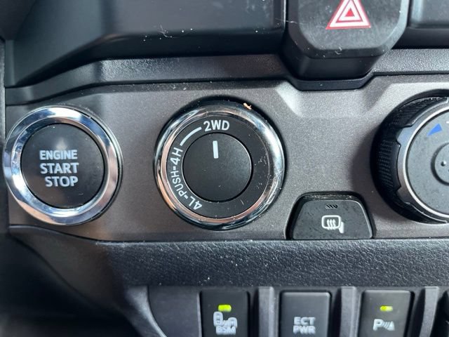 Used 2023 Toyota Tacoma TRD Sport w/ Technology Package AWD/4WD image 15