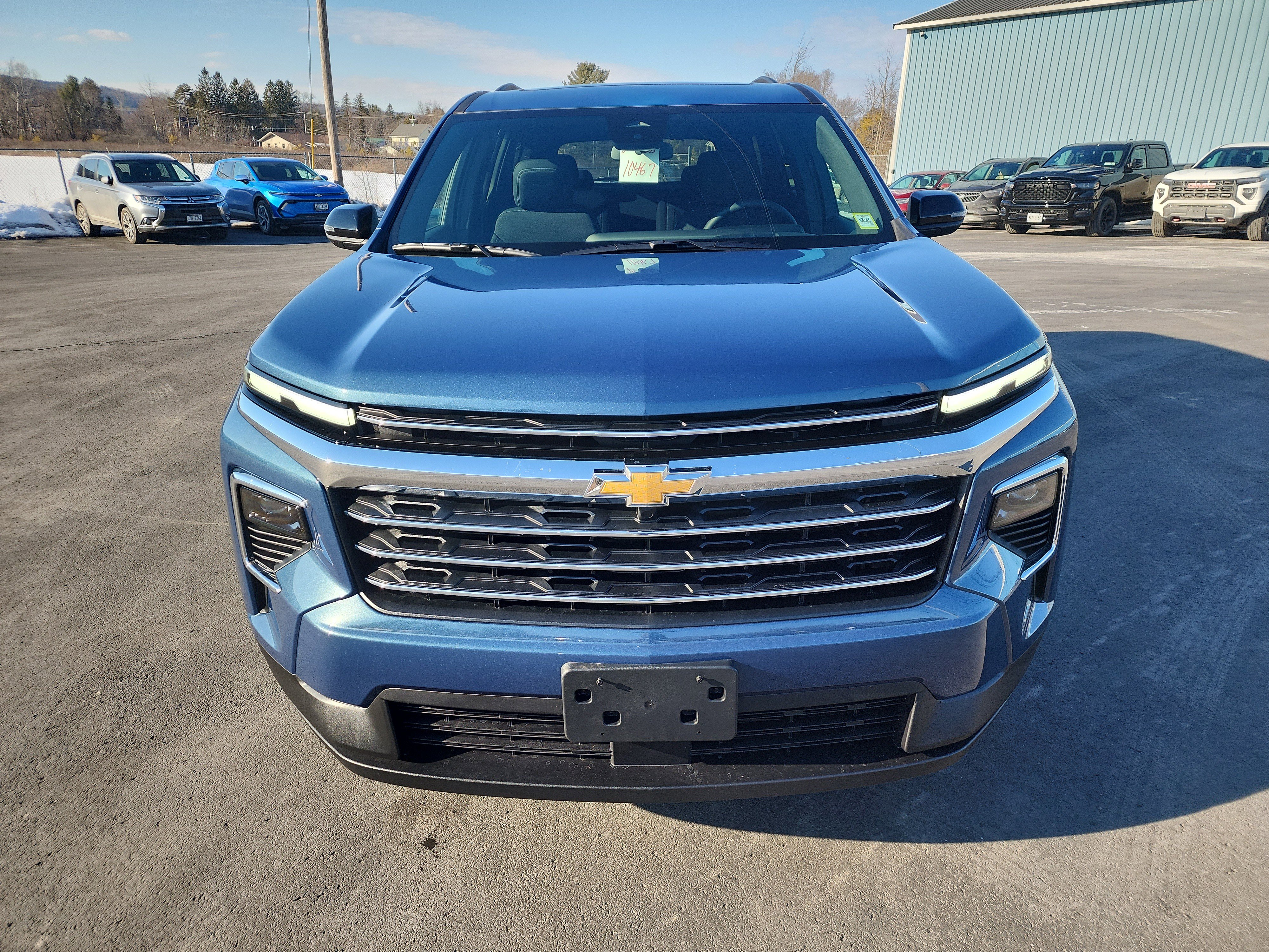 New 2026 Chevrolet Traverse LT w/ Sun and Wheel Package AWD/4WD image 3