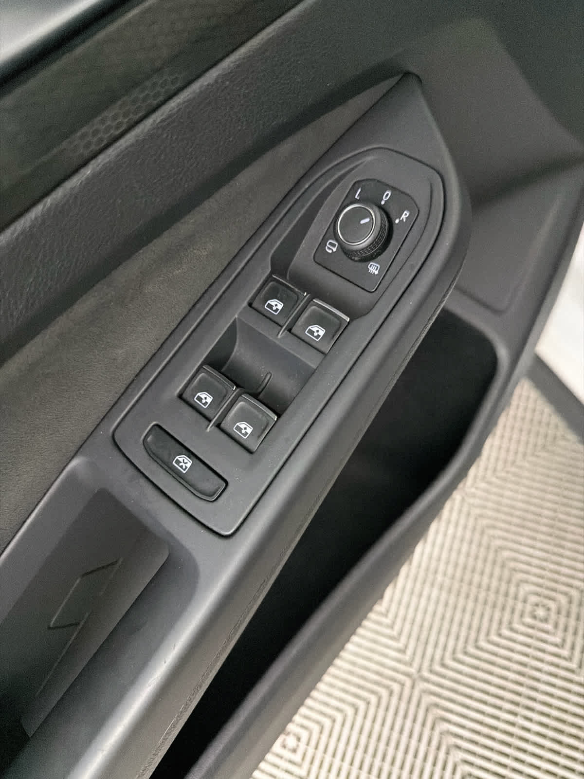 Used 2024 Volkswagen GTI S FWD image 20