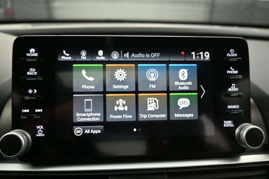 Used 2018 Honda Accord EX image 9