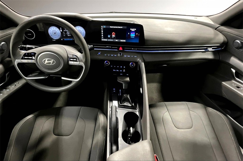 Used 2024 Hyundai Elantra SEL image 7