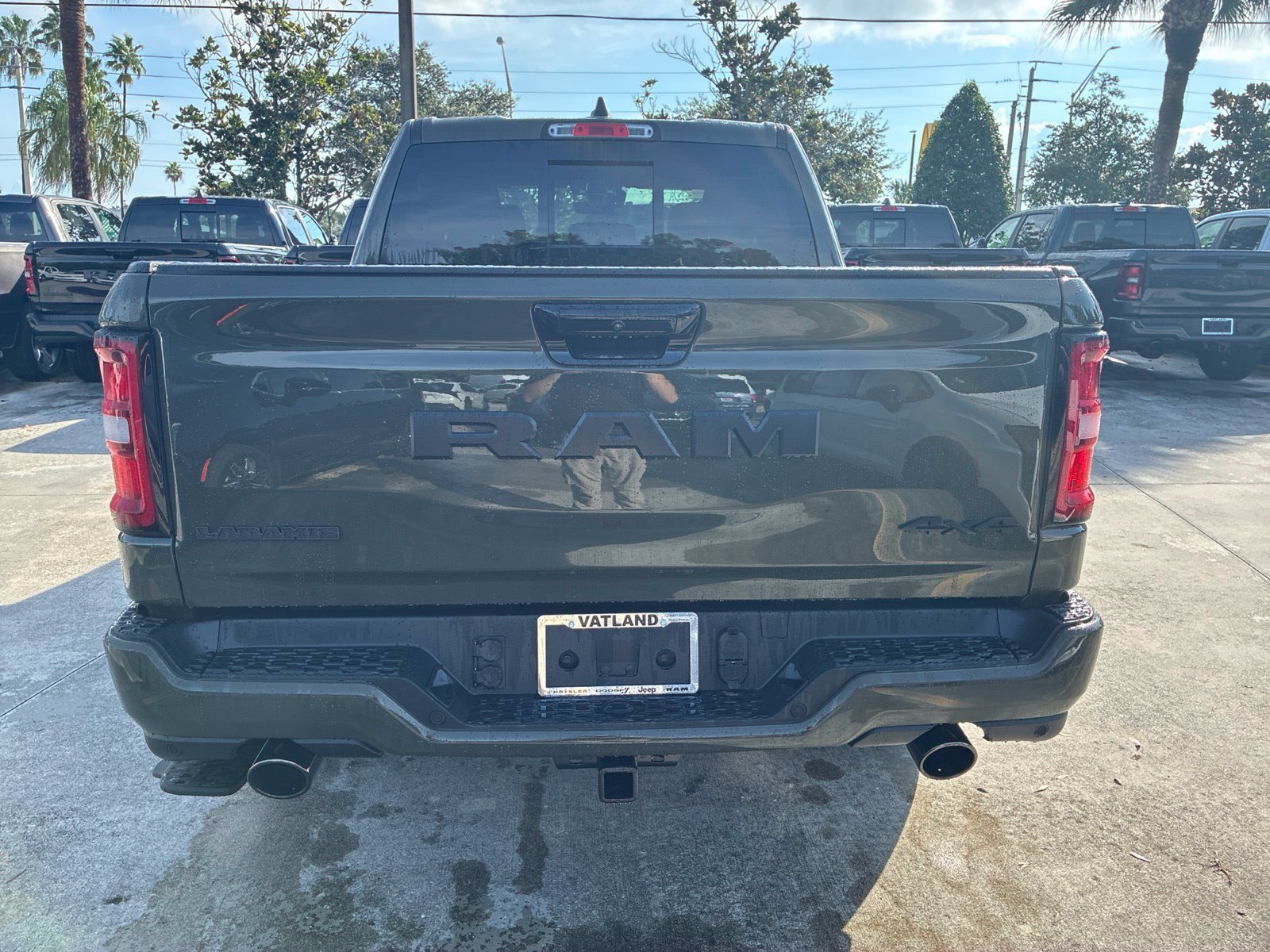 New 2027 RAM 1500 Laramie AWD/4WD image 4