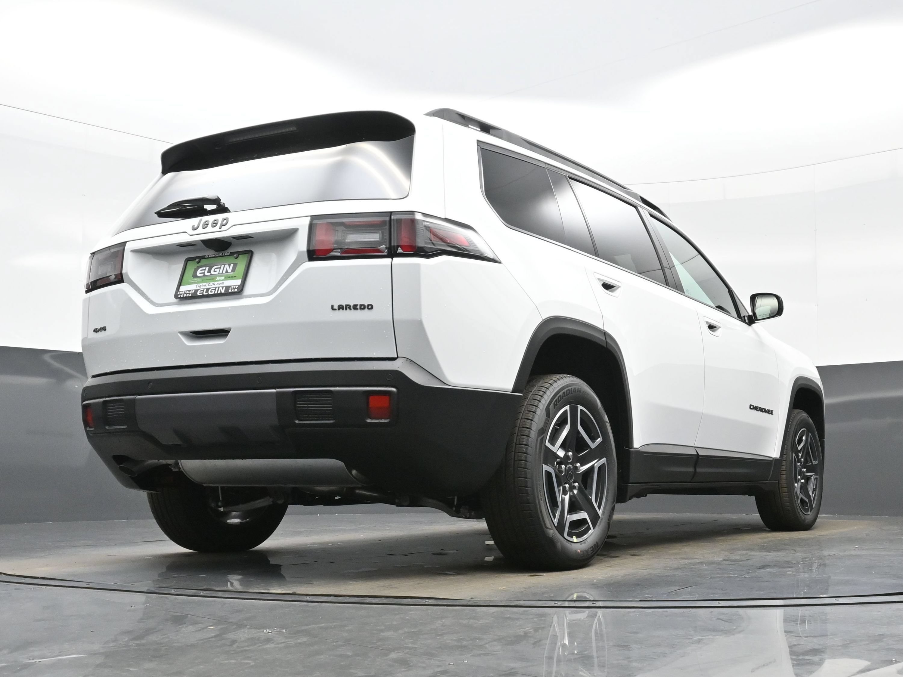 New 2026 Jeep Cherokee Laredo AWD/4WD image 18