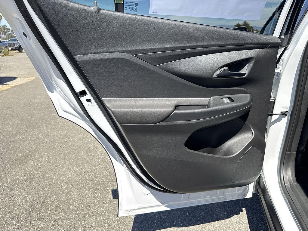 New 2026 Buick Envista Preferred FWD image 23