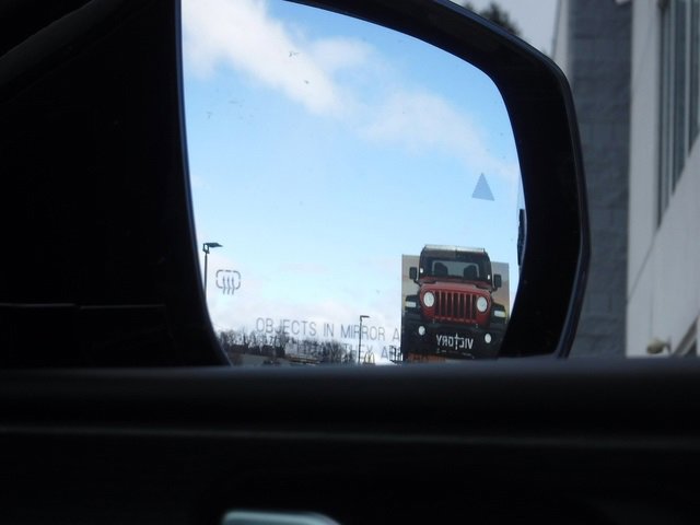 Certified 2022 Jeep Grand Cherokee Overland image 44