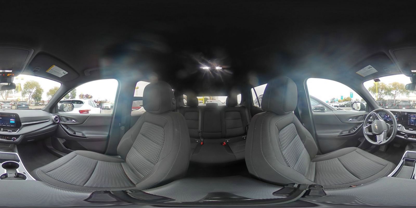 Used 2025 Chevrolet Equinox LT image 41