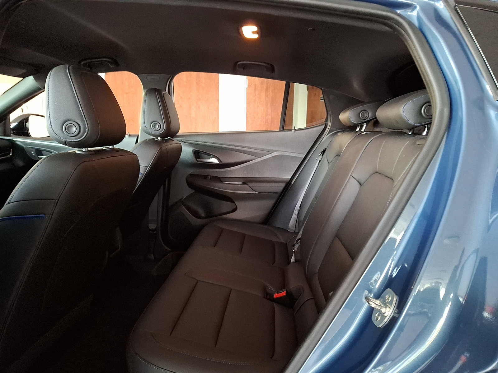 Used 2024 Buick Envista Sport Touring w/ Convenience I Package FWD image 10