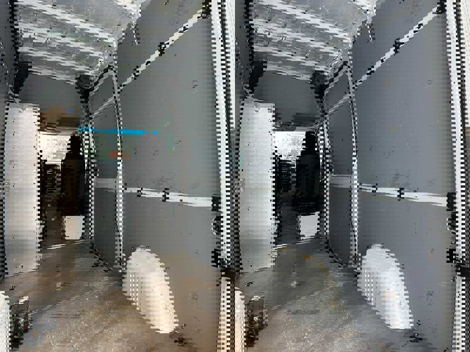 Used 2016 Freightliner Sprinter 2500 image 19