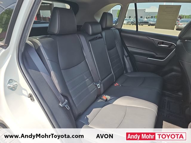 Certified 2022 Toyota RAV4 XLE Premium FWD image 31