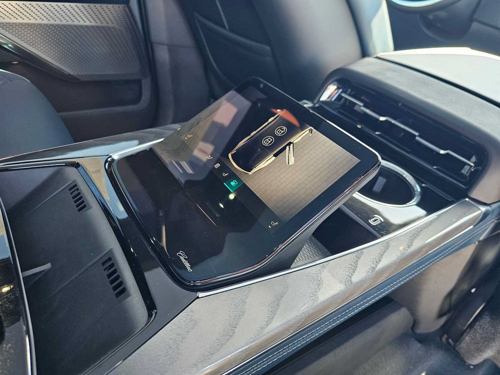 New 2026 Cadillac Escalade IQL Luxury AWD/4WD image 14
