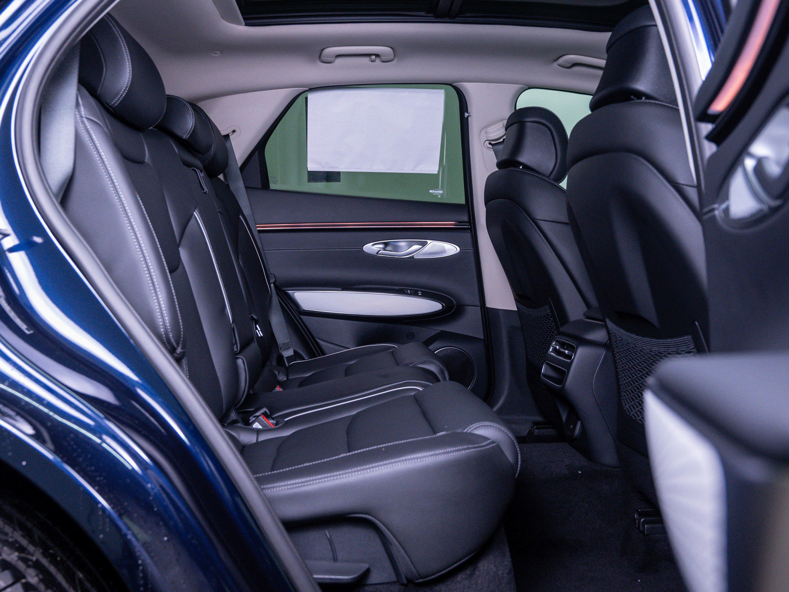 New 2026 Genesis GV70 2.5T Advanced image 12