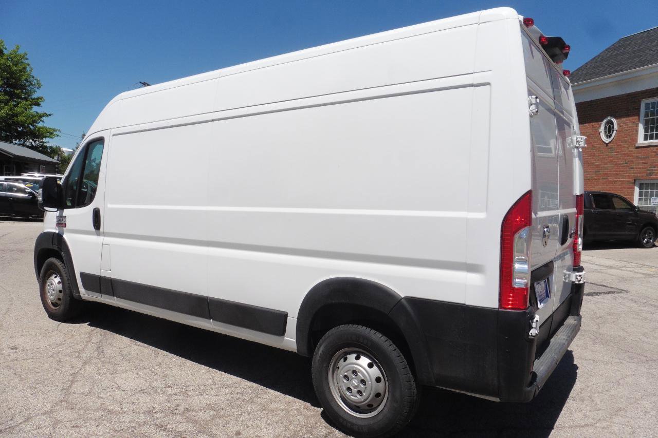 Used 2020 RAM ProMaster 2500 FWD image 2