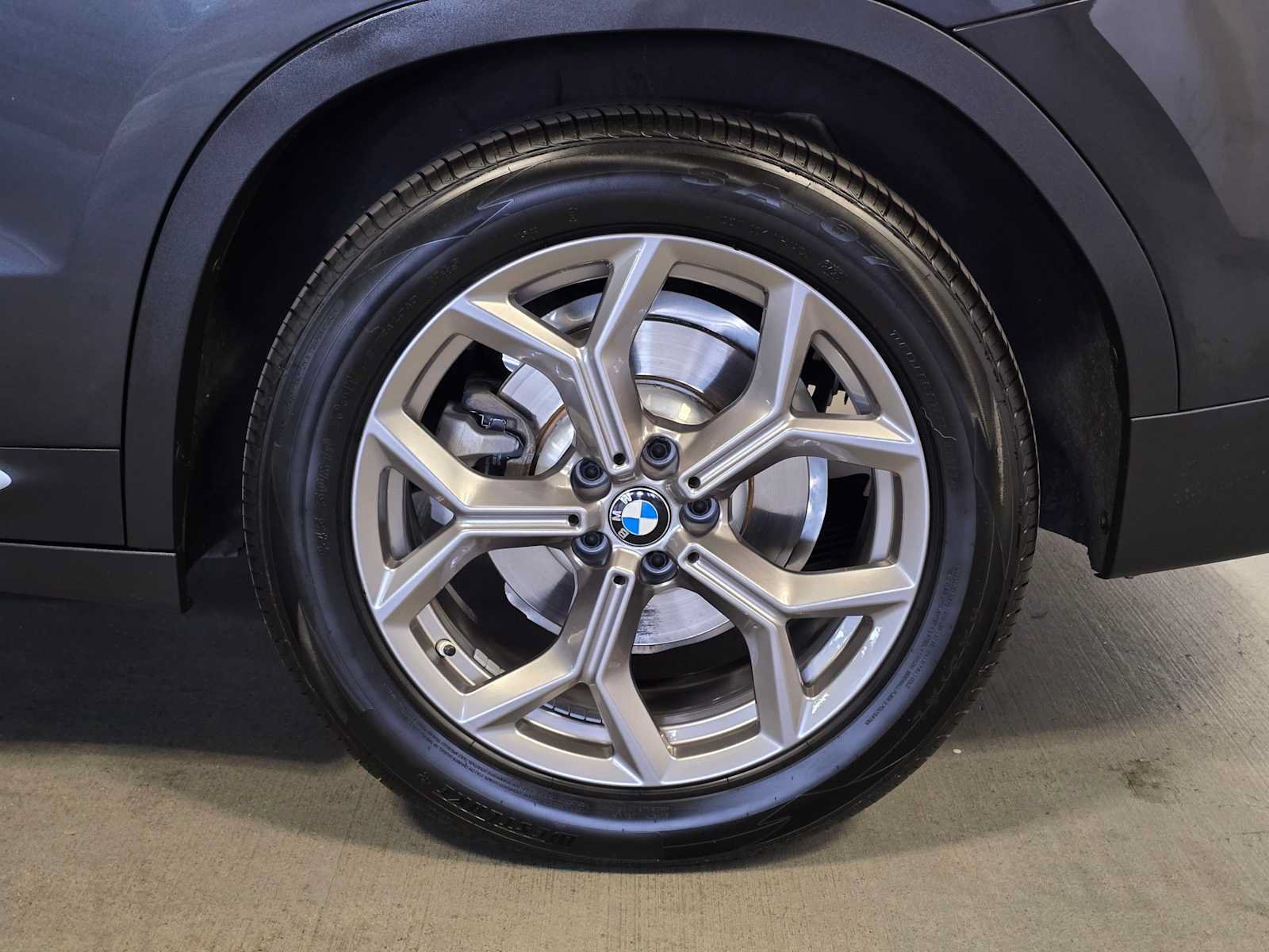 Used 2023 BMW X3 xDrive30i w/ Premium Package w/ZPA AWD/4WD image 9