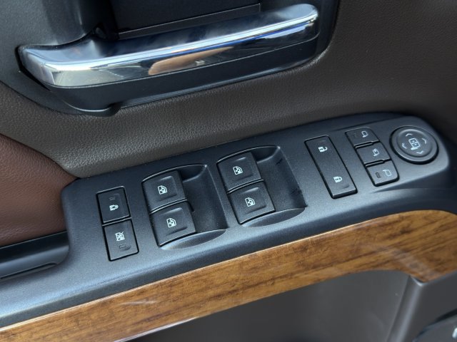 Used 2015 Chevrolet Silverado 1500 High Country w/ High Country Premium Package RWD image 28