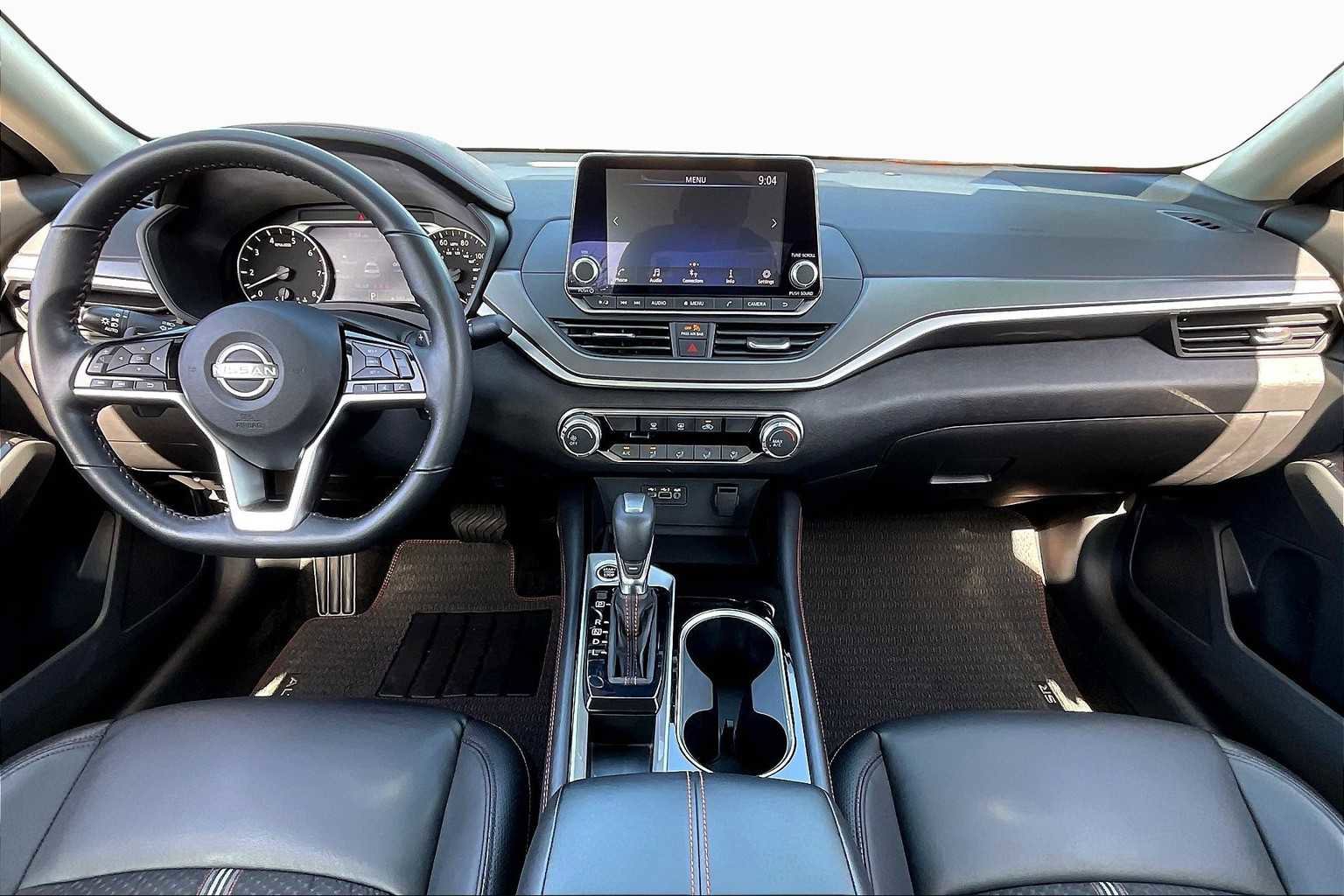 Used 2024 Nissan Altima 2.5 SR image 14