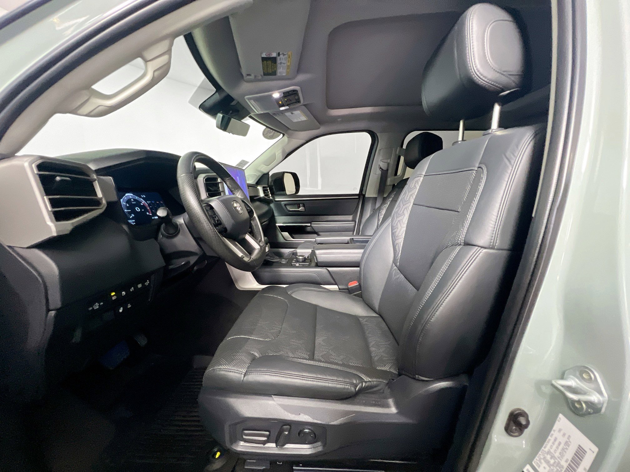 Used 2024 Toyota Tundra Limited image 14