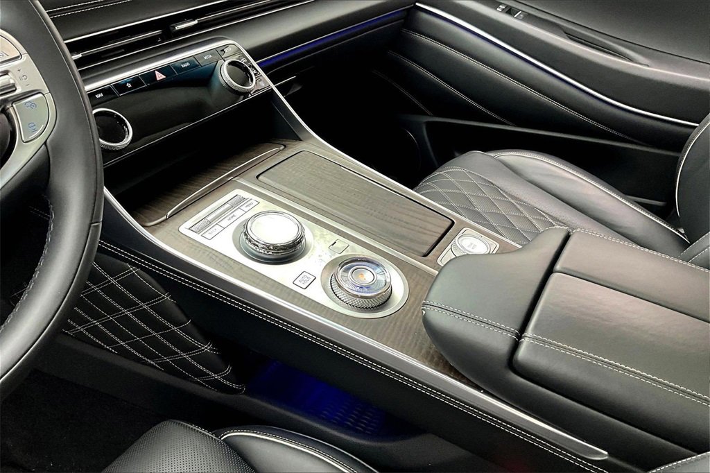 Used 2024 Genesis GV80 3.5T w/ Prestige Package image 15