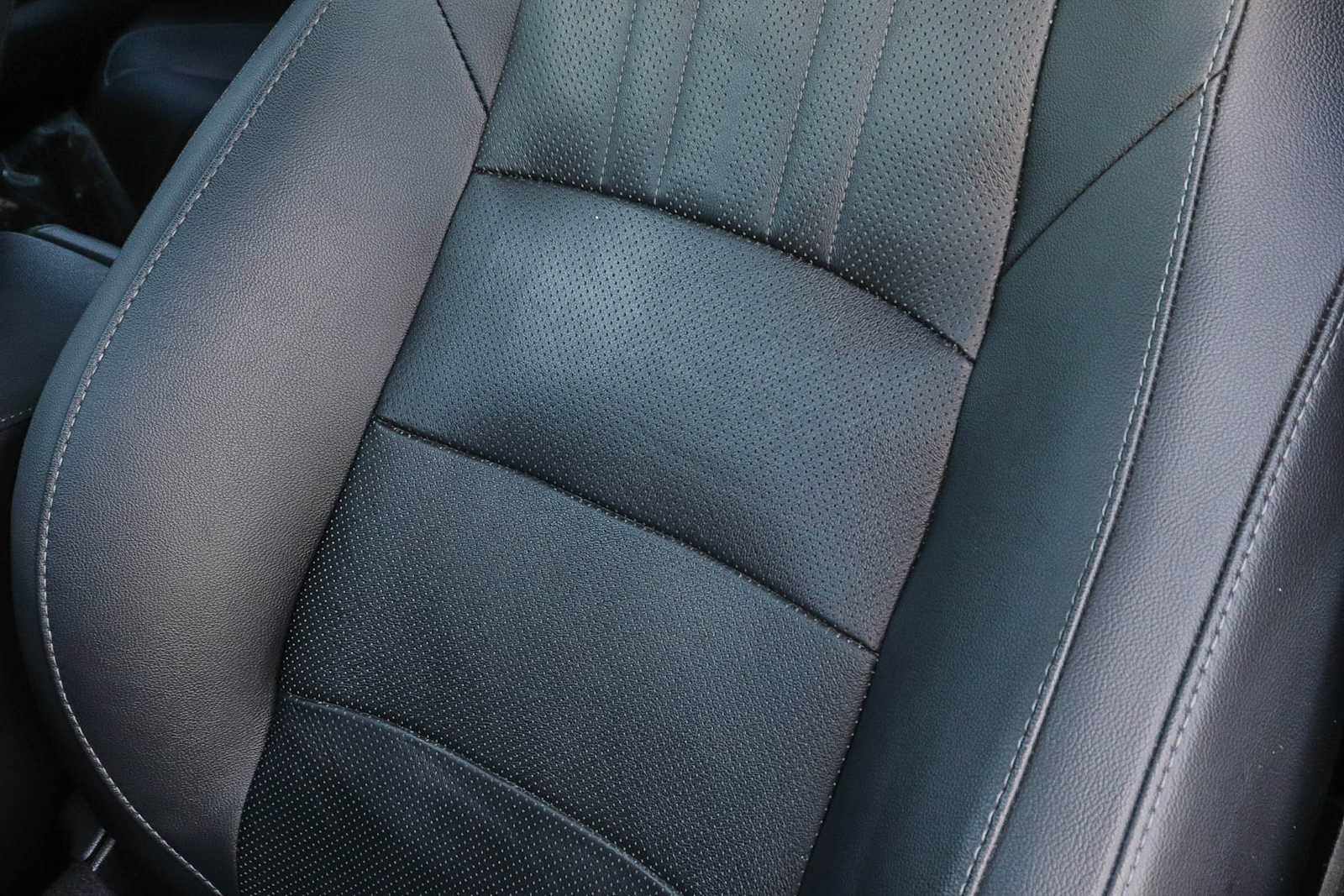 Used 2020 Honda Accord Touring image 28