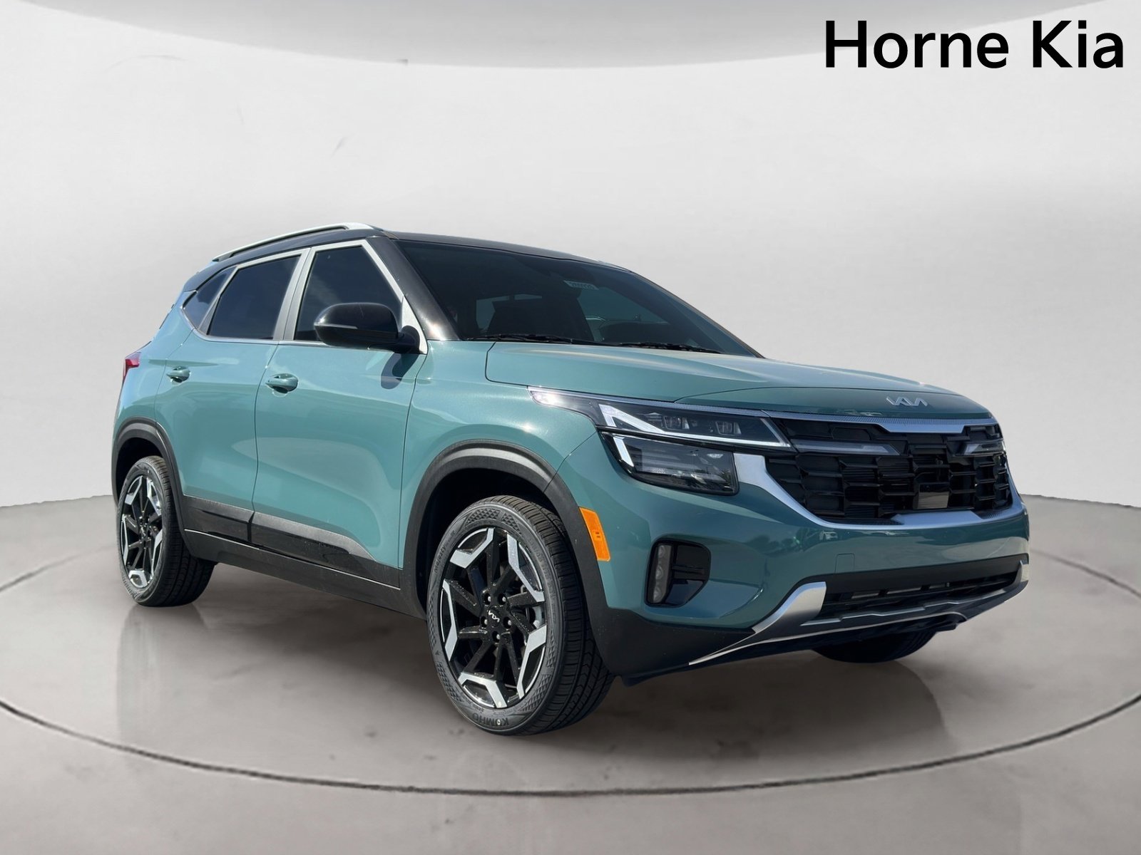 New 2026 Kia Seltos SX AWD/4WD image 2