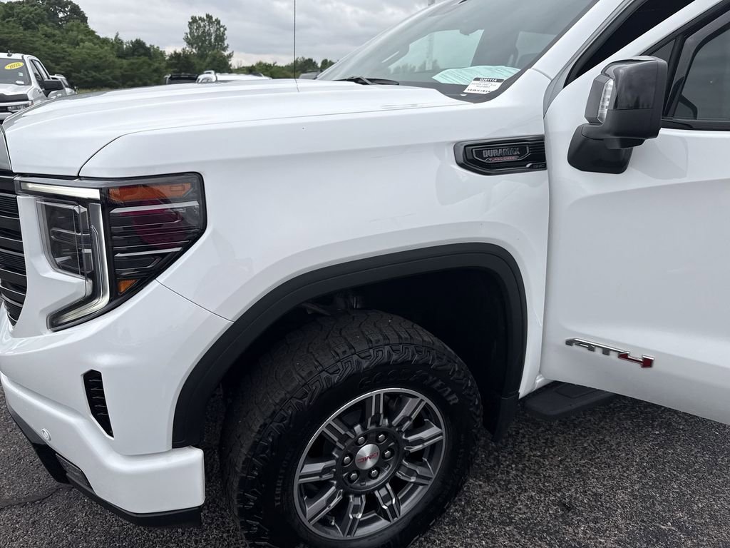 Certified 2024 GMC Sierra 1500 AT4 w/ Technology Package AWD/4WD image 37