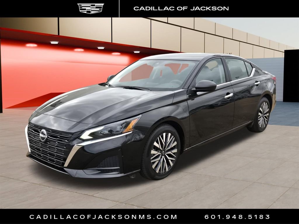 Used 2025 Nissan Altima 2.5 SV image 1
