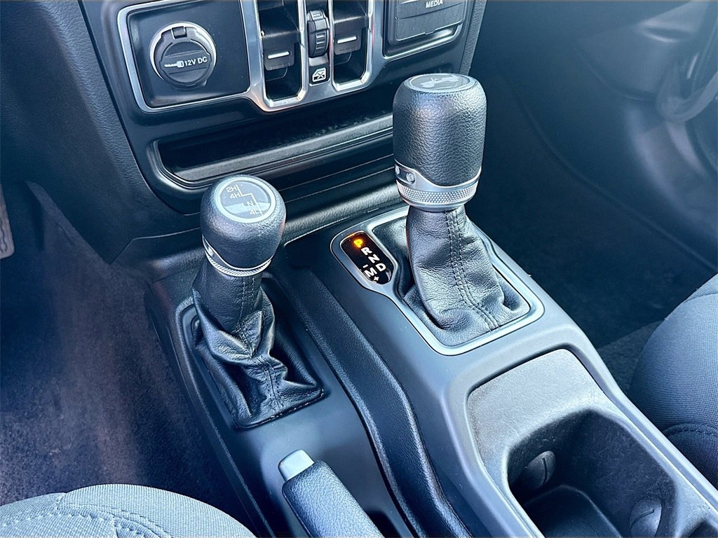 Used 2021 Jeep Wrangler Unlimited Sport image 17