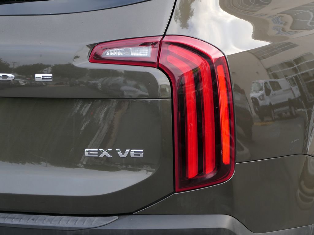Used 2020 Kia Telluride EX w/ EX Premium Package image 5