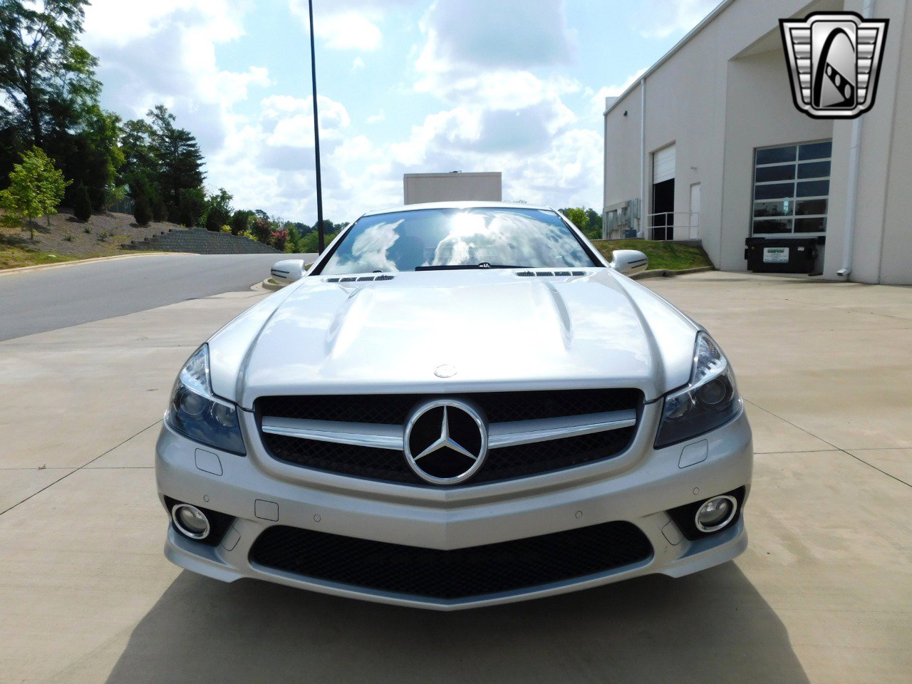 Used 2009 Mercedes-Benz SL 550 image 3