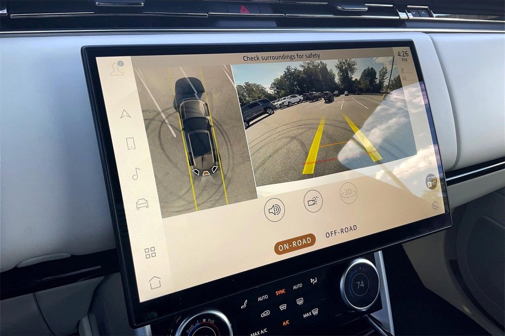 Used 2023 Land Rover Range Rover SE image 13