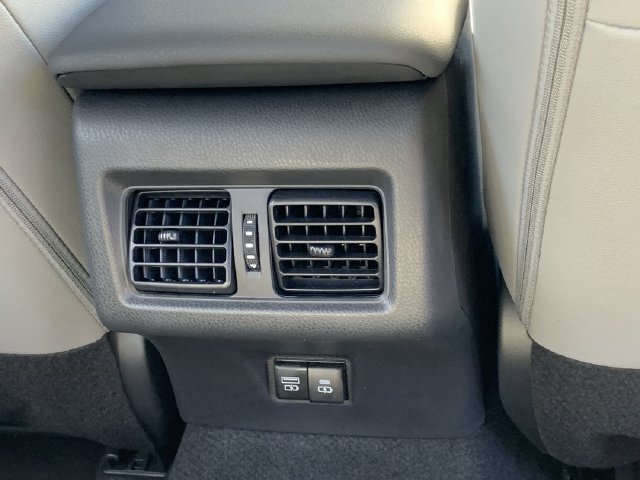 Used 2026 Toyota Camry SE FWD image 35