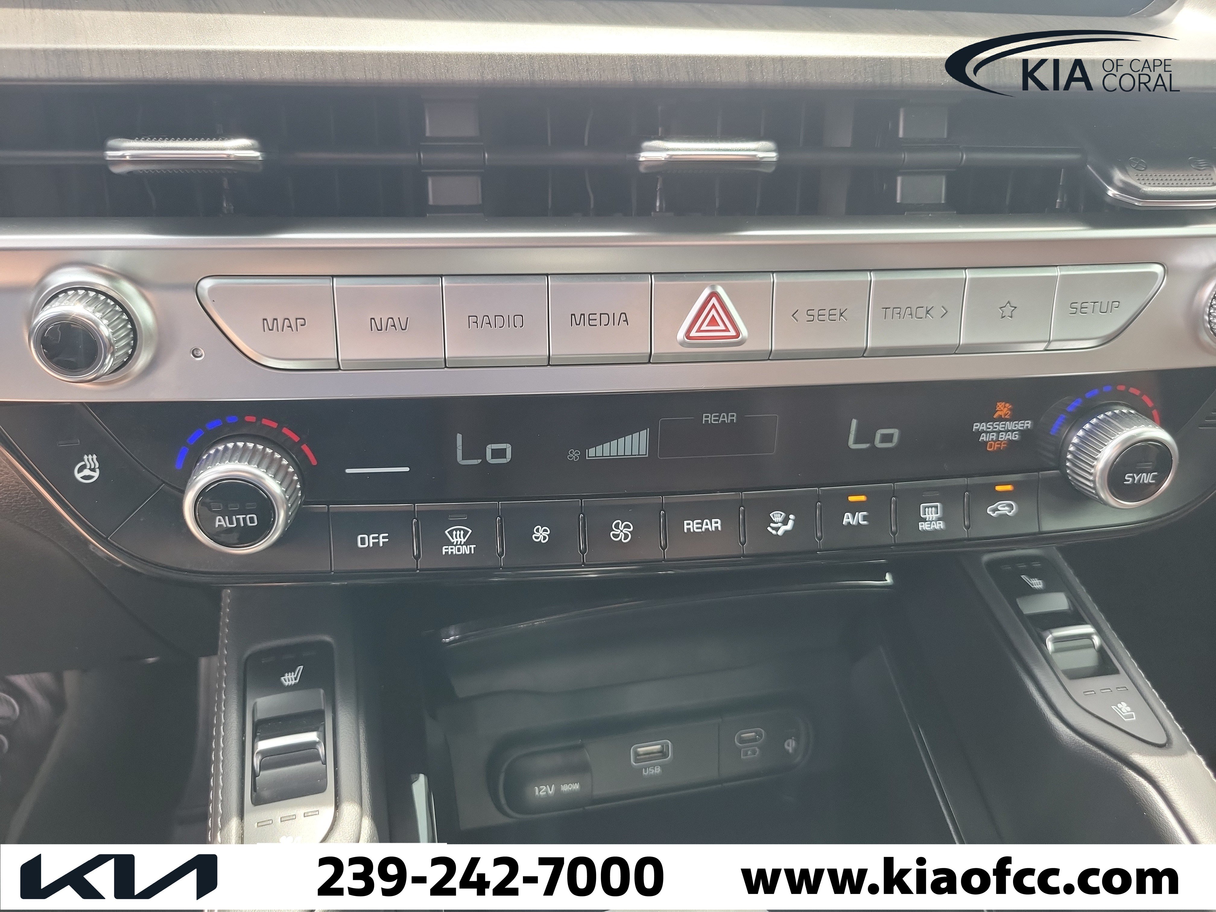 Certified 2023 Kia Telluride EX w/ EX Captain's Chair Package AWD/4WD image 28