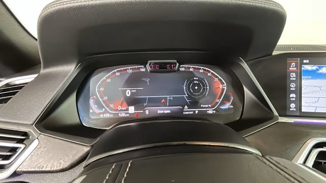 Used 2022 BMW X5 xDrive40i AWD/4WD image 18