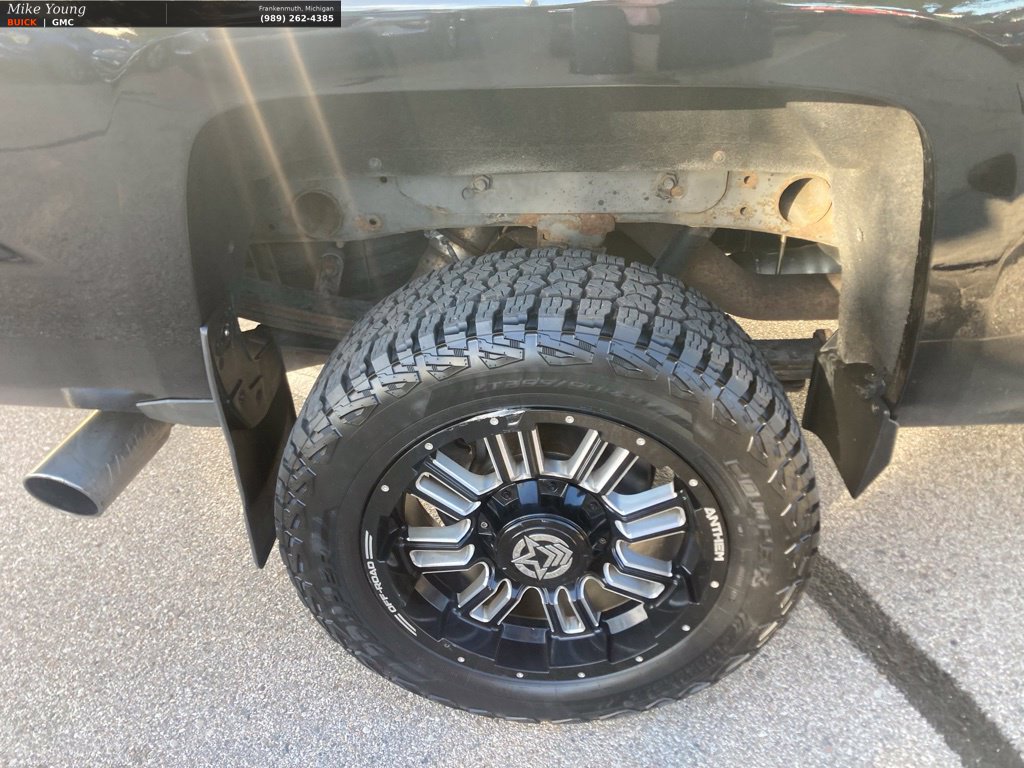 Used 2015 Chevrolet Silverado 2500 LTZ w/ Duramax Plus Package AWD/4WD image 9