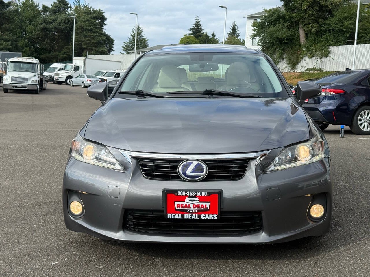 Used 2013 Lexus CT 200h w/ Seat Comfort Pkg FWD image 4