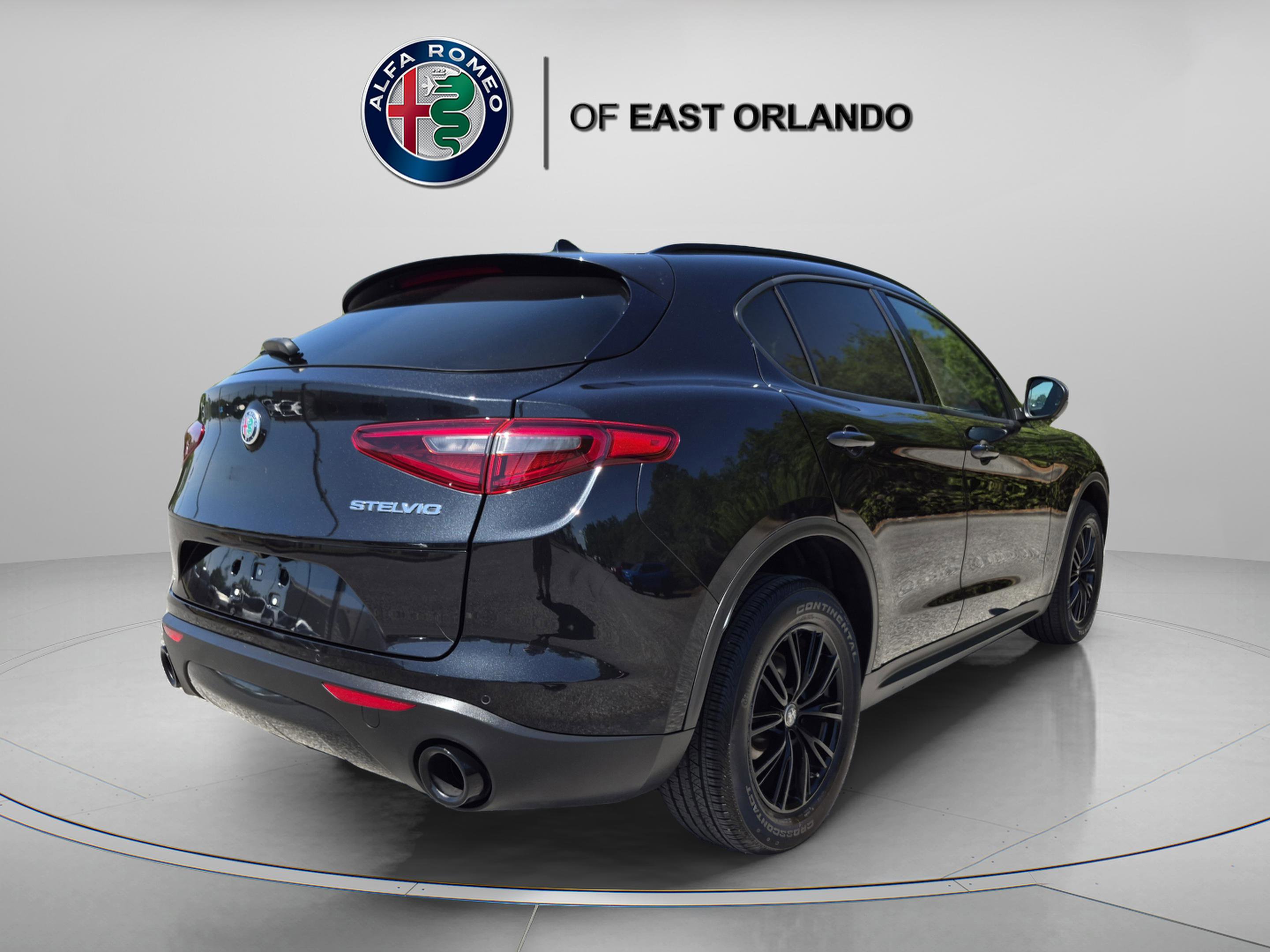 Used 2022 Alfa Romeo Stelvio Sprint RWD image 7
