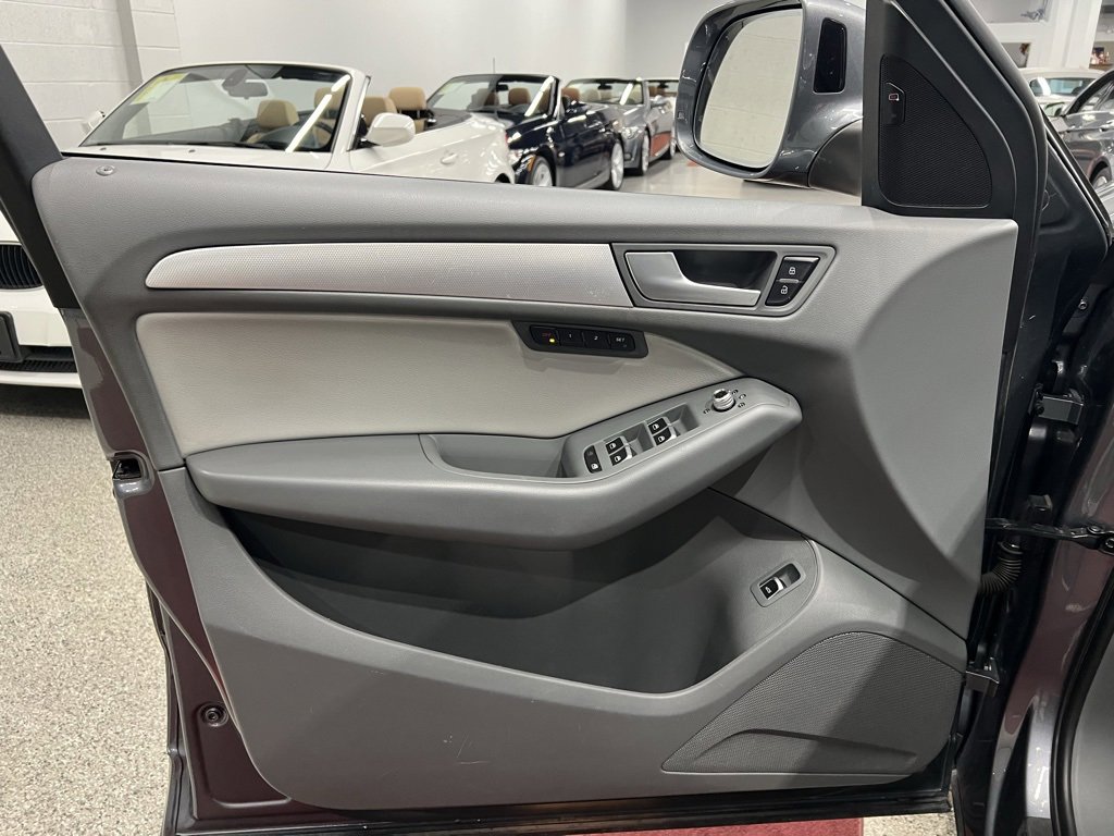 Used 2015 Audi Q5 2.0T Premium Plus w/ Technology Package image 18