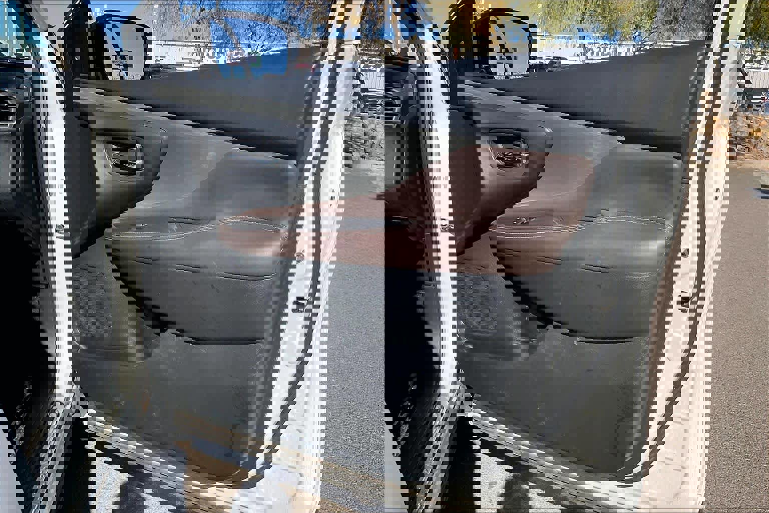 Used 2015 Nissan Murano SL w/ Cargo Package image 21