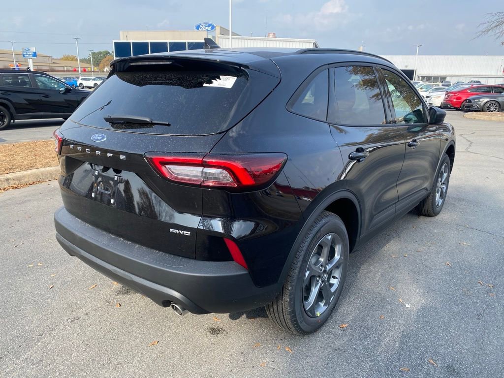 New 2026 Ford Escape ST-Line image 7